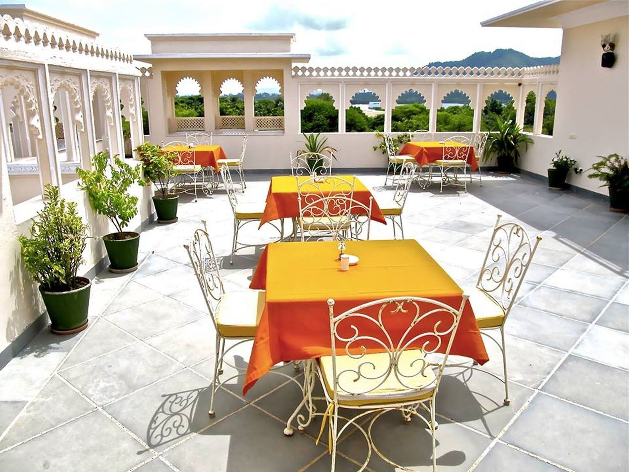 Akshay Niwas Boutique Luxury Hotel Udaipur Ngoại thất bức ảnh